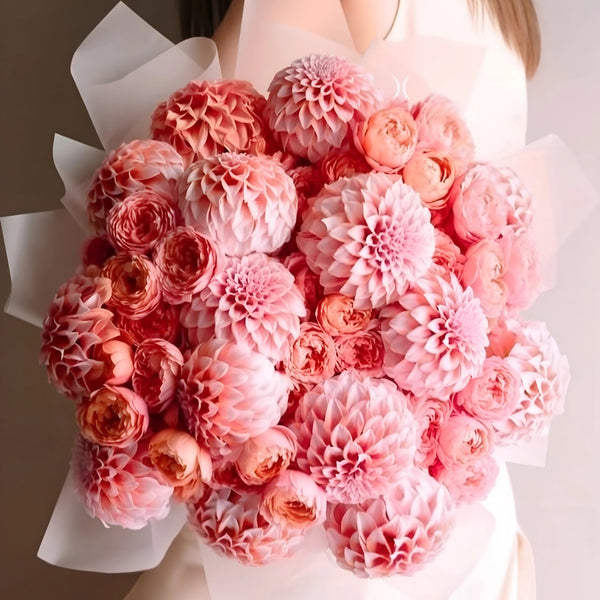 Blushing Charm – Premium Dahlia & Garden Rose Bouquet